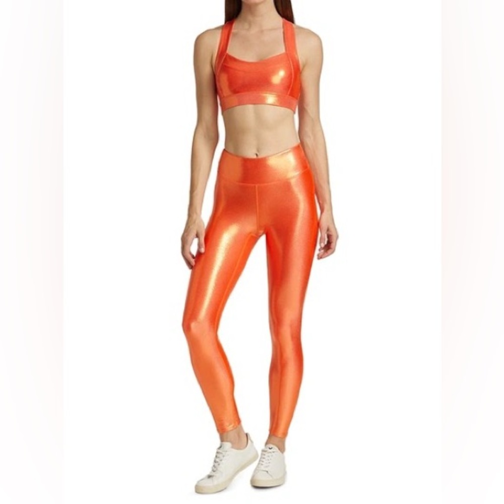 BRAND NEW WITH TAGS-HEROINE SPORT